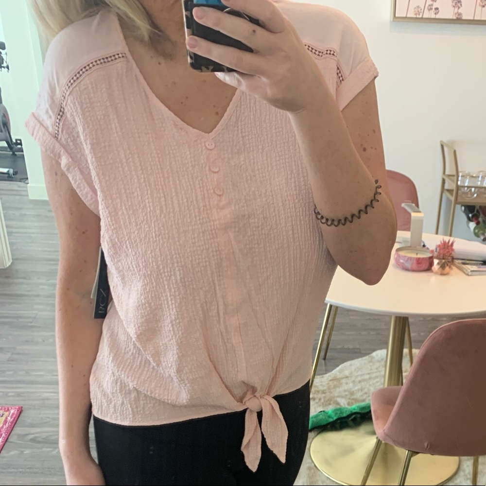 Pink top - Picture 5 of 9